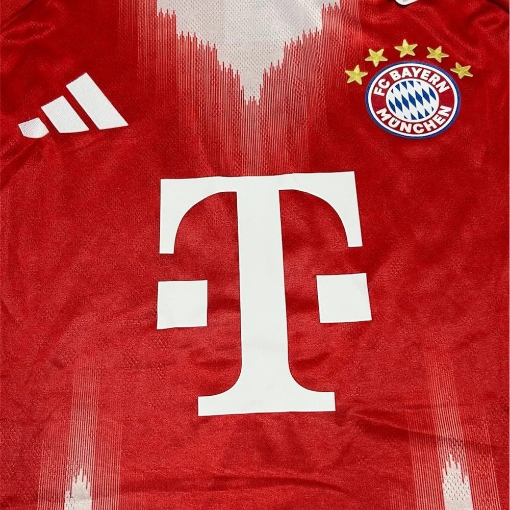 Bayern Munich 2025/26 Home Player Match Player Version Jersey PLAYERS AVAILABLE